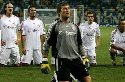 Toni, Ribery si Klose au sarbatorit in genunchi in fata fanilor!