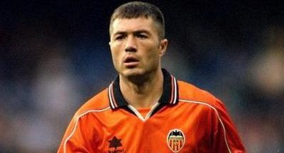 Ilie este un star, am reusit sa-l convingem sa mai joace! Ilie: Vreau sa joc fotbal din nou!