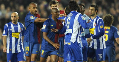 Arbitrul Delgado Ferreiro a omorat meciul Barcei! Crezi ca faultul lui Keita a fost de rosu?