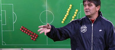 Fiara are probleme! Ajuta-l pe Lacatus sa-si faca echipa de retur: Nu am un prim 11!