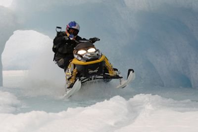 Snowmobilele fac spectacol pe zapada la ProMotor!