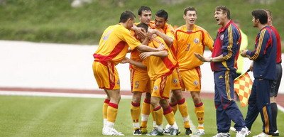 Pustii lui Sandoi au dat-o in bara! Slovenia 3-1 Romania!