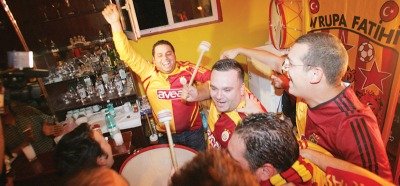 FOARTE TARE! Cum petrec turcii de ziua lui Hagi!