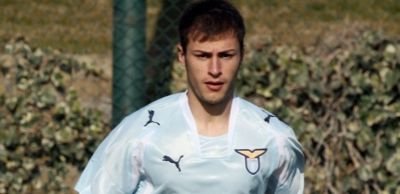 Radu Stefan, salvat de iubita de razbunarea fanilor!