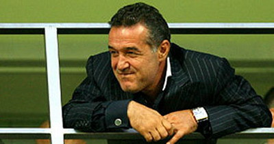 E posibil sa aduc un atacant de 5 milioane de euro!