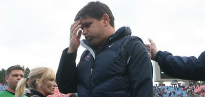 Nu ma mai gandesc la jucatori noi. Toti fundasii trebuie sa il inlocuiasca pe Radoi!