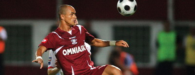 Rapid face rost de bani: Tripolis din Grecia il vrea pe Julio Cesar!