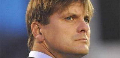 Radulescu: Uhrin are voie sa stea pe banca! E CORECT?