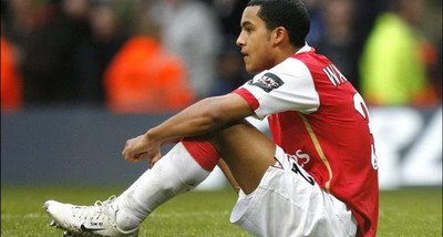Arsenal l-ar putea pierde pe Walcott pentru 450.000 de euro!