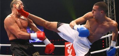 Vezi pentru ce a fost descalificat Badr Hari si amendat cu 100.000 euro