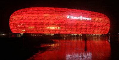 Steaua, amendata de UEFA cu 3000 de euro dupa meciul cu Bayern! Vezi incedentele de la meciul cu Fiorentina!