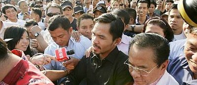 FOTO: Isterie generala in Filipine! Manny Pacquiao, primit ca un rege!