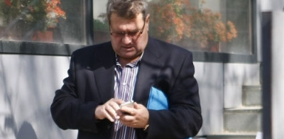 Dica e bun, dar nu facem schimb cu Dubarbier. Mai vin doi, trei jucatori