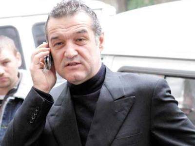 Becali ii cere lui Bucsaru banii inapoi inainte de Steaua - Urziceni: 10 mil euro!
