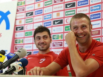 Si-au in-cantat rivalii! Vezi cum canta Torje, Ropotan si Pulhac Steaua e numai una