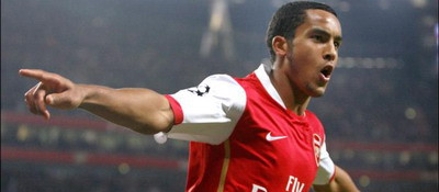 Amical cu probleme! Walcott, OUT pentru trei luni!