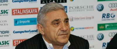 Ioan Becali : Steaua a cheltuit sume mari pe jucatori BIDONI!