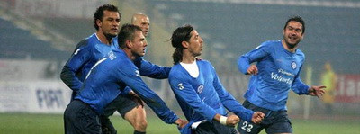 Urziceni ataca: Dinamo sa-si ia adio de la locul I