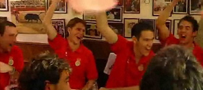 Cum te bucuri cand umilesti pe Real Madrid acasa!