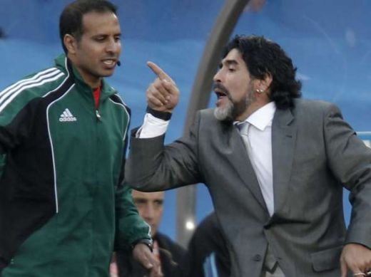 FOTO si VIDEO Spectacol marca Maradona! Concert de vuvuzele la Argentina 1-0 Nigeria!_17