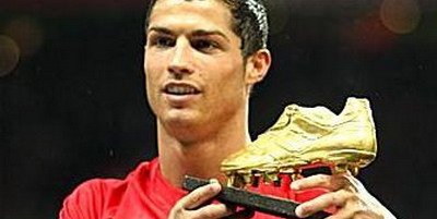Vezi cum a primit C. Ronaldo FIFPro Award si Gheata de Aur!