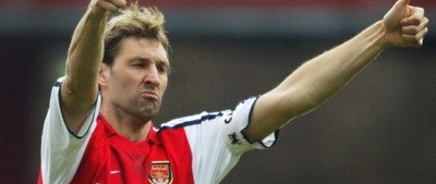 Tony Adams il inlocuieste pe Redknapp ca antrenor la Portsmouth!
