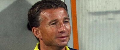 Filozofia lu Petrescu: Daca bagi mingea in poarta castigi, daca nu, nu! :)