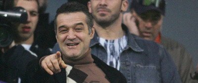 Becali: Steaua e ca un barbat puternic chelios sau ca o femeie fara par! :)