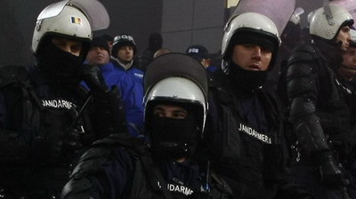 Desfasurare de forte in Ghencea ! 500 de jandarmi, pentru 400 de suporteri francezi!