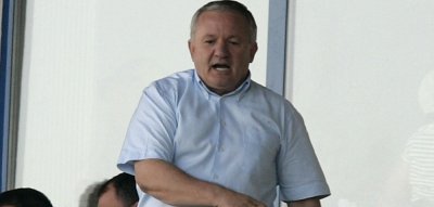 Porumboiu: Nenorocitule! . Craciunescu: Nesimtitule! De ce s-au certat gemenii ?
