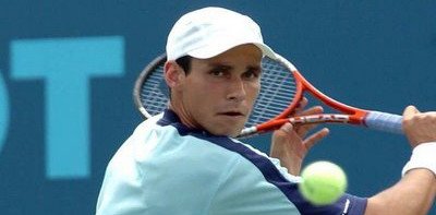 SOC! Hanescu s-a retras la 6-7, 7-6, 3-1 pentru Djokovic! Comenteaza aici