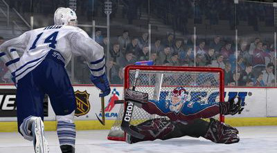 Uita-te si invata! Vezi cum se impart pumni profesionist in NHL