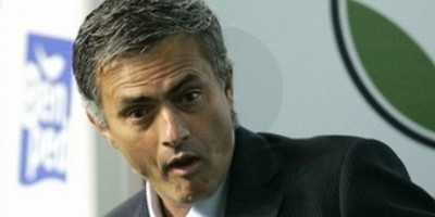 Turcu: Daca i-a$ da 25 de milioane, Mourinho ar veni la Dinamo! :)