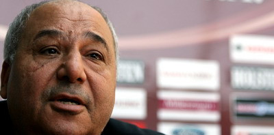 Peseiro poate doar sa vina sa bea cafeaua la Rapid, Copos are treaba acum! :)