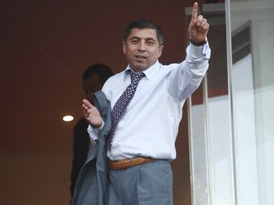 Turcu:"Inca o scanteie si suntem suspendati pentru un an!"