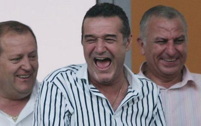 Becali: Copos poate sa mai stea 25 de ani in fotbal, tot nimic nu stie!