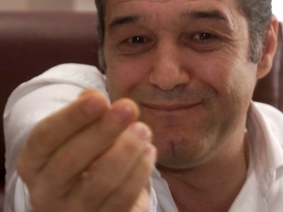 Becali: Jucatorii Stelei se gandesc numai la bani Cum comentezi?