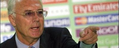 Imagine antologica! Beckenbauer, aplaudat in Ghencea, Mutu huiduit!