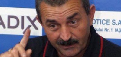 Popa ii ia apararea lui Piturca