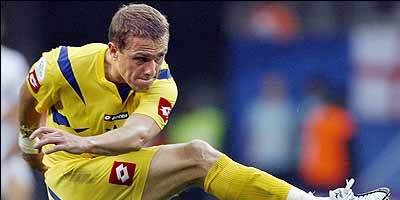 Rebrov agita spiritele in Anglia!