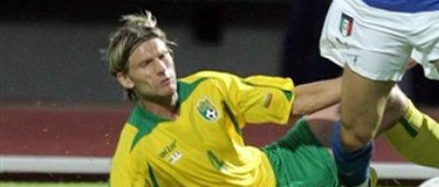 Uriasul si piticul au daramat Romania