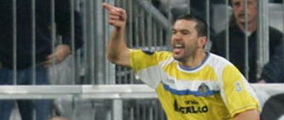 Zambon e un nimeni.Daca eram in Timisoara ieseam si eu in strada