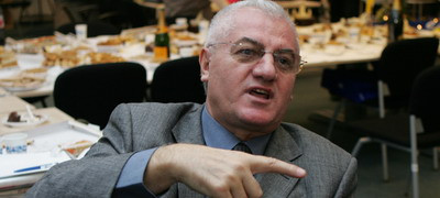 Dragomir: CFR, luati-l pe Sabau!