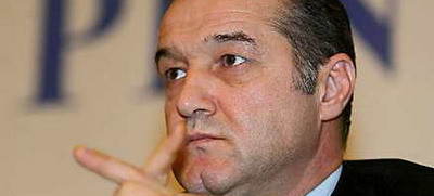 Becali nu-l lasa pe Badea in Grecia!