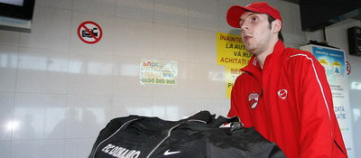 Lasati-l pe Moti sa plece!