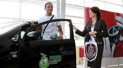 Foto! Vezi poze cu Toyota Prius, masina oficiala a celor de la CFR Cluj!