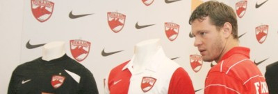 Vreau sa-l pun in dificultate pe Rednic