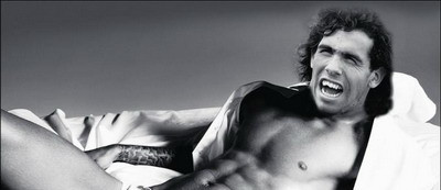 Carlos Tevez se crede mai aratos decat Becks!