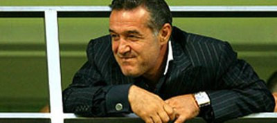 Becali: Ar trebui sa ma las de fotbal