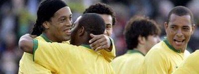 Vezi golul reusit de Ronaldinho in amicalul Braziliei!